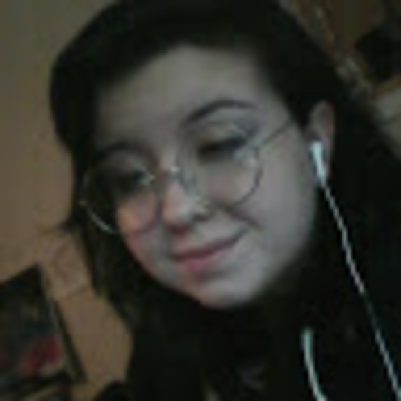 Meet your Posher, Tracy - Picture 1 of 1